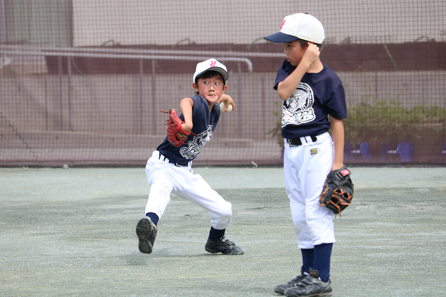 校庭での練習のひとこま