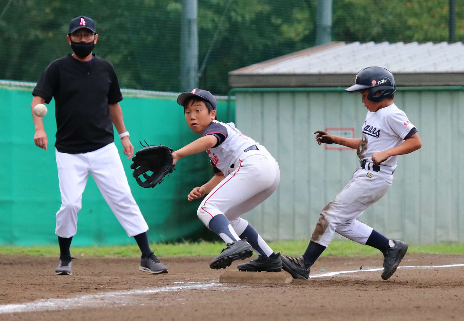 親睦リーグ戦のひとこま