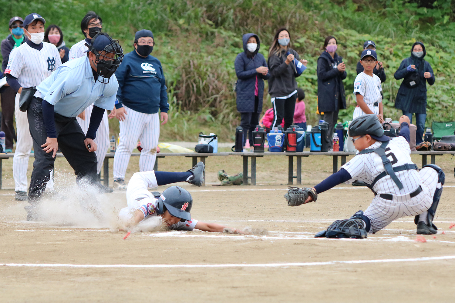 親睦リーグ戦のひとこま