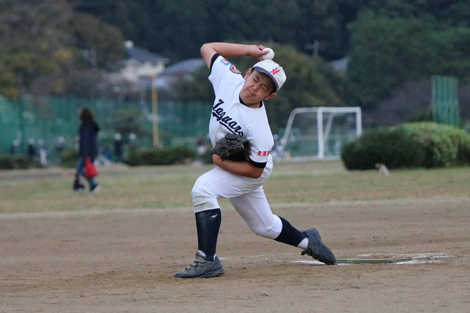 親睦リーグ戦のひとこま