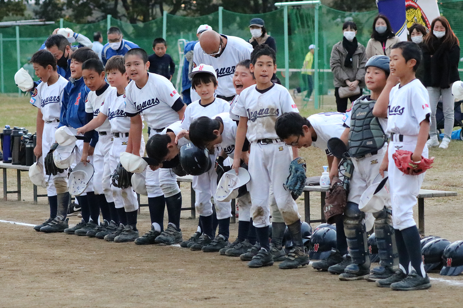 親睦リーグ戦のひとこま