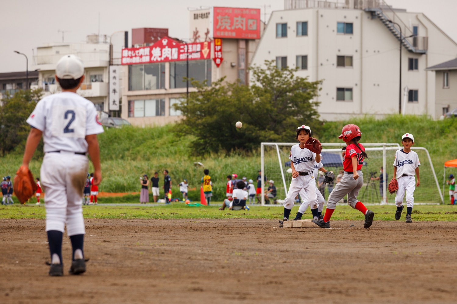 親睦リーグ試合でのひとこま