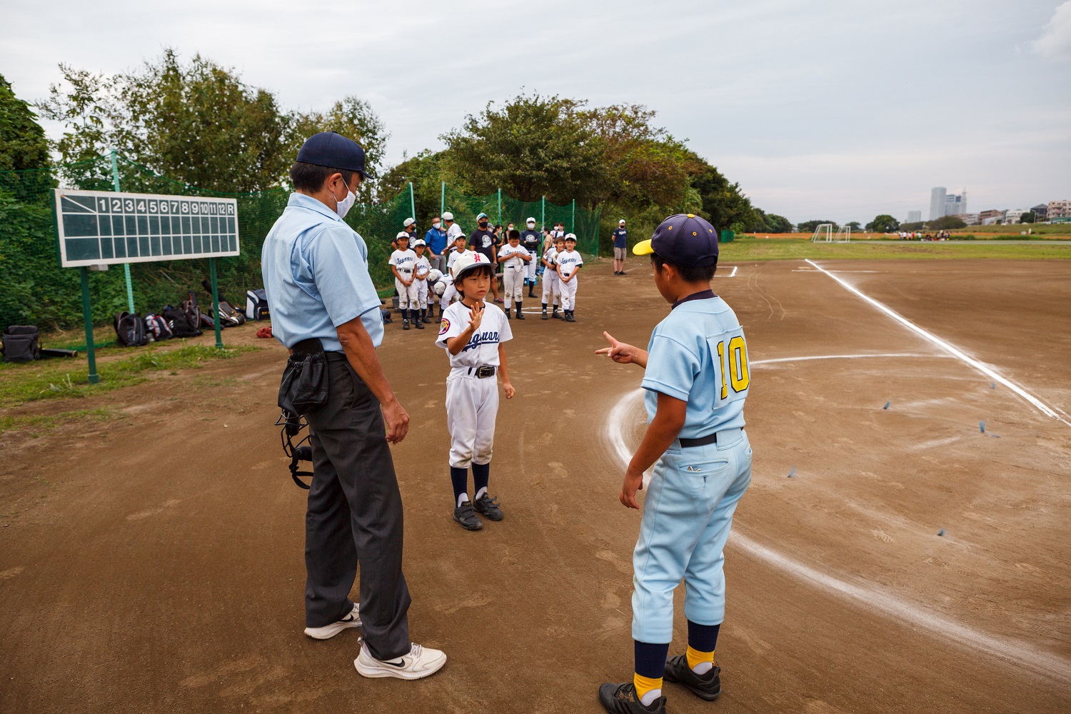 親睦リーグ試合でのひとこま