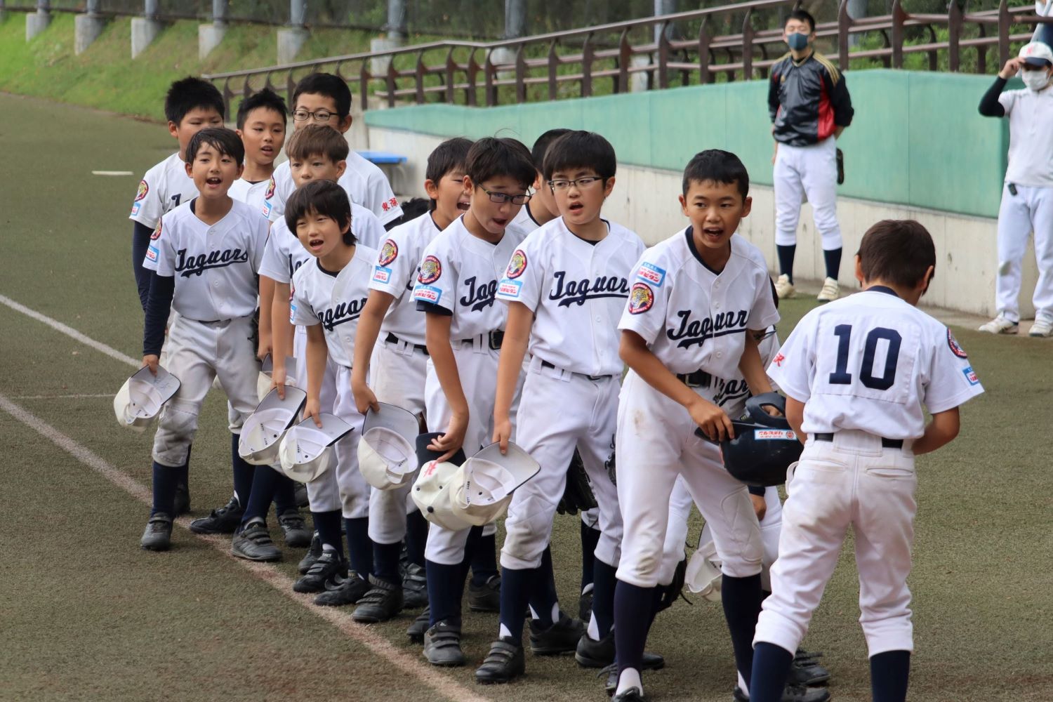 親睦リーグ戦のひとこま