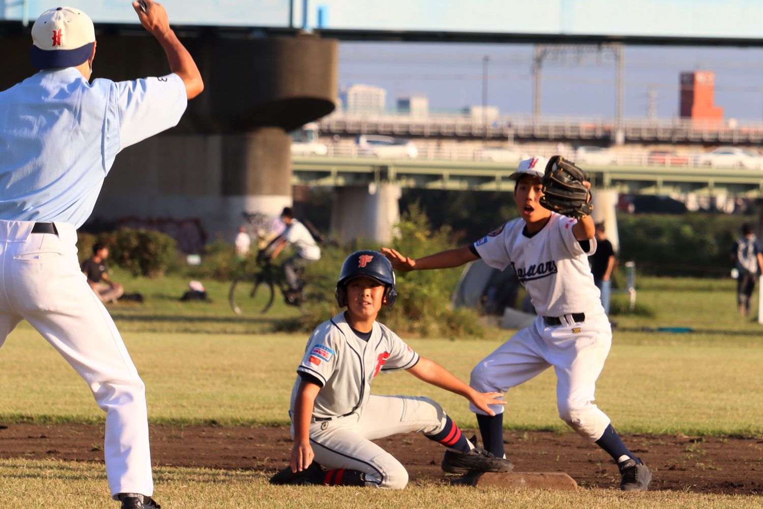 親睦リーグ戦のひとこま
