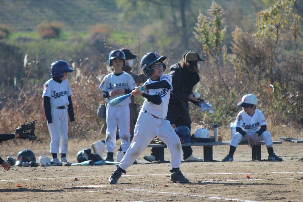 親睦リーグ戦のひとこま